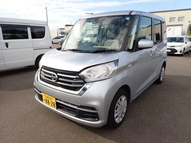Nissan Dayz Roox B21A 2018